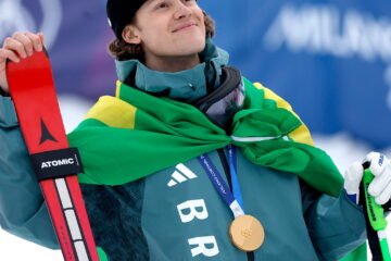 Lucas Pinheiro-Braathen gana el eslalon gigante y hace historia: primera medalla en unos Juegos de Invierno para Brasil