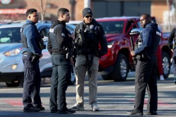 Dos muertos y cuatro heridos en un tiroteo durante un partido de hockey sobre hielo en Rhode Island