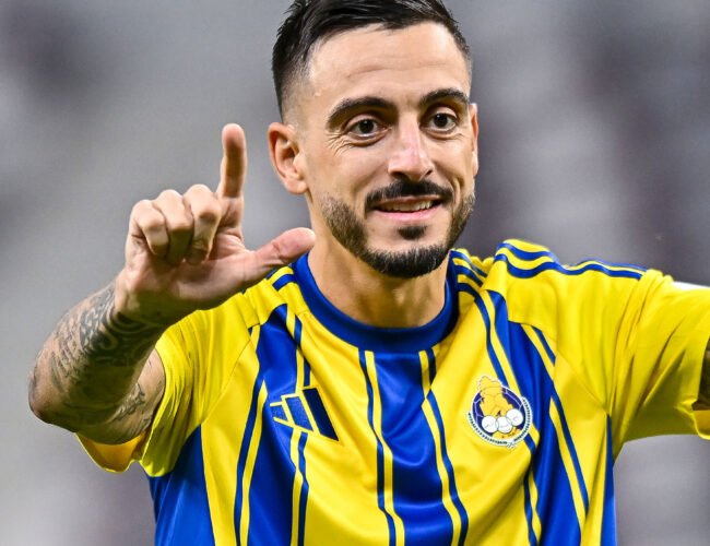 Tensión entre el Gobierno y la Federación de fútbol por la evacuación de jugadores y técnicos de los países afectados por la guerra