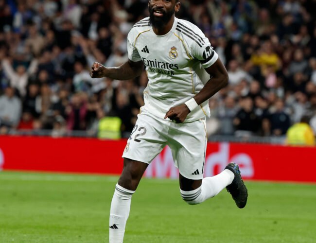 Revolución ‘central’: «sí’ a Rüdiger, «no» a Alaba, duda con Asencio, negociación con Schlotterbeck y un ojo a Jacobo Ramón y Jon Martín