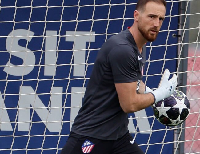 La extraña y duradera recuperación de Oblak ante el buen hacer de Musso: «No vuelve para devolverle los galones»