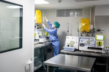 En las cocinas de los CAR-T, la innovadora inmunoterapia contra el cáncer: “Es una revolución”