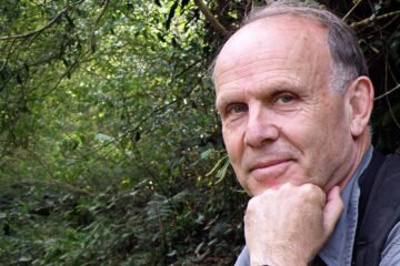 Richard Wrangham, antropólogo: “Los humanos nos domesticamos derrotando a los machos alfa del pasado”