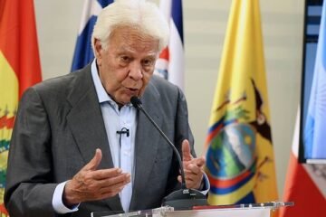 Felipe González asegura no atreverse a «creer» la acusación contra Zapatero: «Su presunción de inocencia es indiscutible»