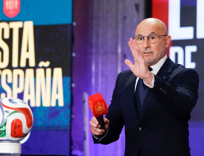 Las cuatro decisiones del implacable Luis de la Fuente: «La vida no regala nada a nadie»