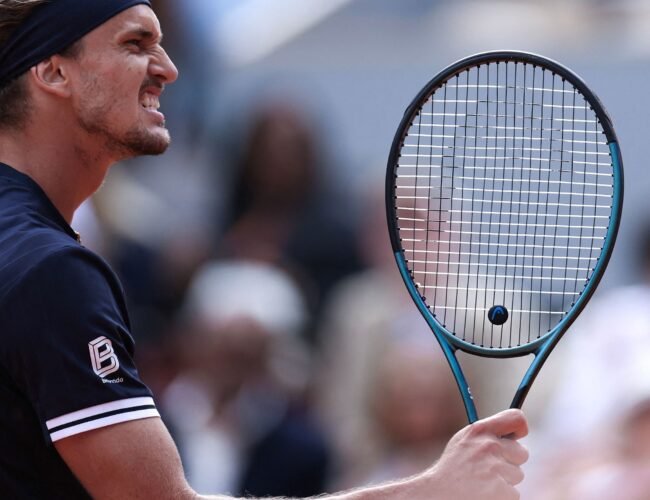 Zverev se lanza a por su primer Grand Slam: derrota a Mensik y espera rival en la final de Roland Garros