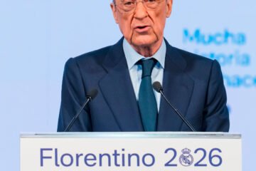 Riquelme insiste en que el anuncio sobre Klopp estaba «pactado», critica la «crisis económica» y Florentino le acusa de «bulos»