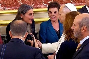 El independentismo impulsa un boicot al Papa por no hablar en catalán