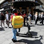 Uber lanza una OPA por el 100% de Delivery Hero de la mano del fondo del ex secretario del Tesoro de Obama que comprará Glovo