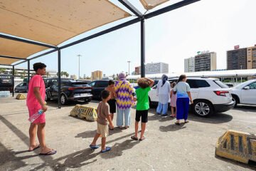 Uno de cada tres españoles no puede permitirse pagar una semana de vacaciones al año