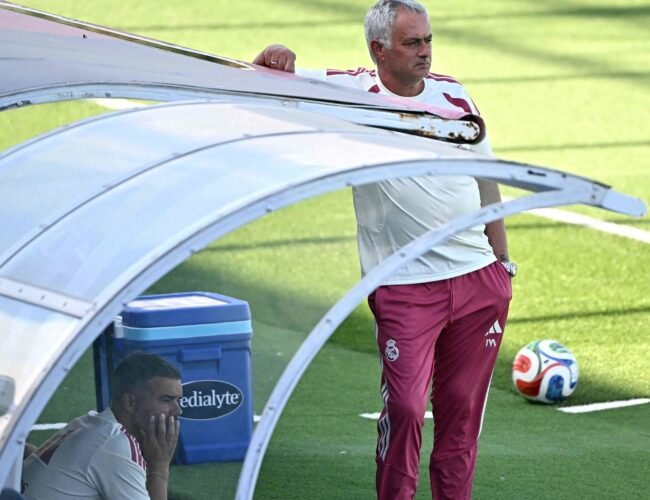 Una goleada al Leganés y el saludo de Mourinho a la prensa: el Madrid cambia las grandes giras por los mini-derbis en Valdebebas