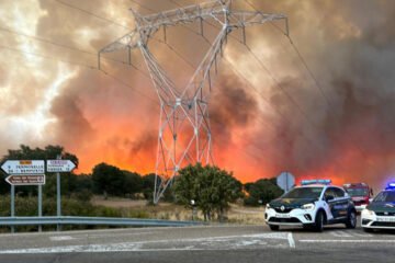 Preocupan los incendios en Extremadura y León mientras se dan por estabilizados los de Fermoselle (Zamora) y  la Vall d’Uixó (Castellón)