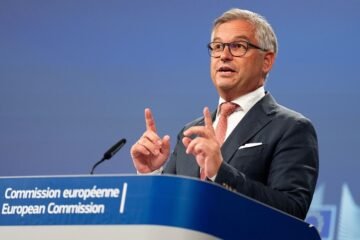 Europa responsabiliza a España de que las medidas en Ceuta «no tengan impacto en el espacio Schengen» en pleno ‘divorcio’ de Sánchez y Meloni