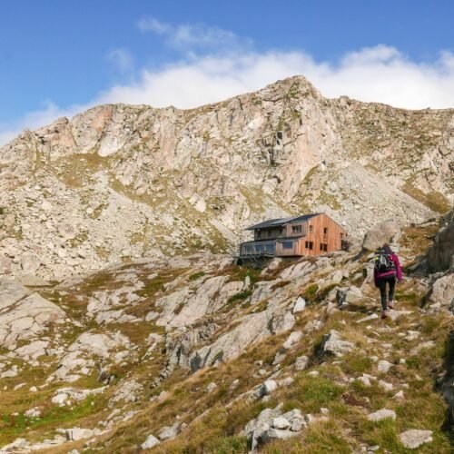 La fiebre de los refugios: ¿por qué miles de personas buscan resguardarse unos días en el Pirineo?