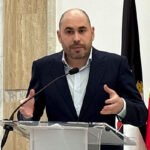 Del «yo no sabía nada» a admitir que fue informado: la crisis en la frontera arrima al hombre de Sánchez en Ceuta al abismo político