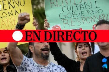 La manifestación por la vivienda desemboca en una gran acampada en Sol: «O nos sacan a palos, o nos quedamos aquí»