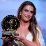 Alexia Putellas recoge su tercer Balón de Oro y agradece el apoyo tras su lesión